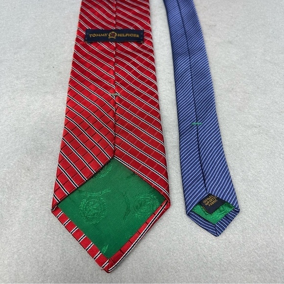 TOMMY HILFIGER RED BLUE STRIPES SILK NECKTIE TIE, 3.5 x 56 - Picture 4 of 6
